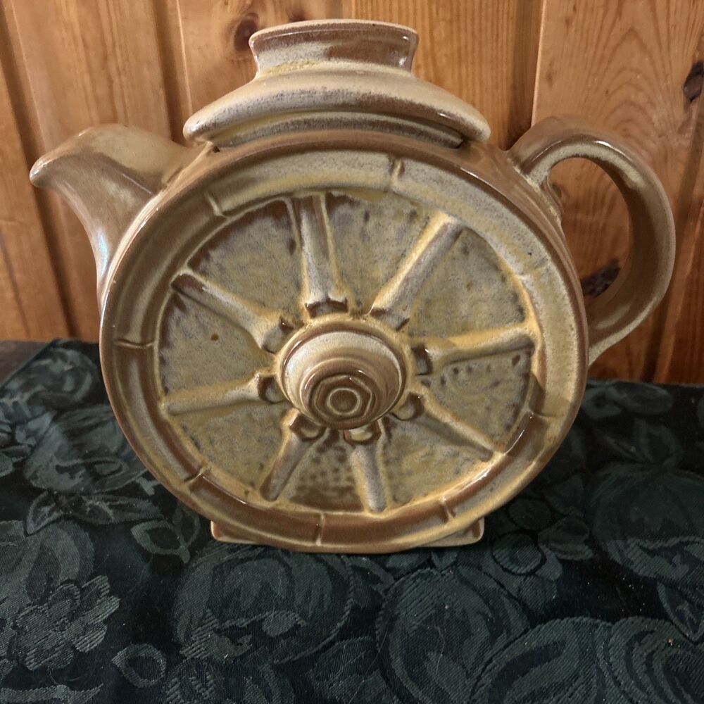 Vintage MCM Frankoma Pottery Wagon Wheel Teapot 94T Desert Gold Red Clay USA - Picture 2 of 9